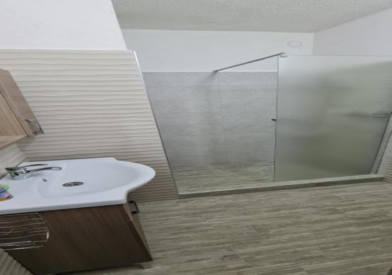 Oazis Apartman Гаркань Екстер'єр фото